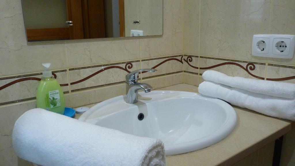 Azores Holidays House -B&B - Suites - Self Check-In Keyboard Πόντα Ντελγκάντα Εξωτερικό φωτογραφία
