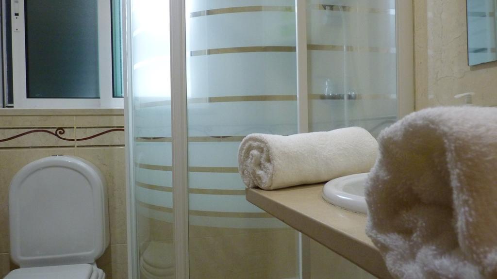Azores Holidays House -B&B - Suites - Self Check-In Keyboard Πόντα Ντελγκάντα Εξωτερικό φωτογραφία